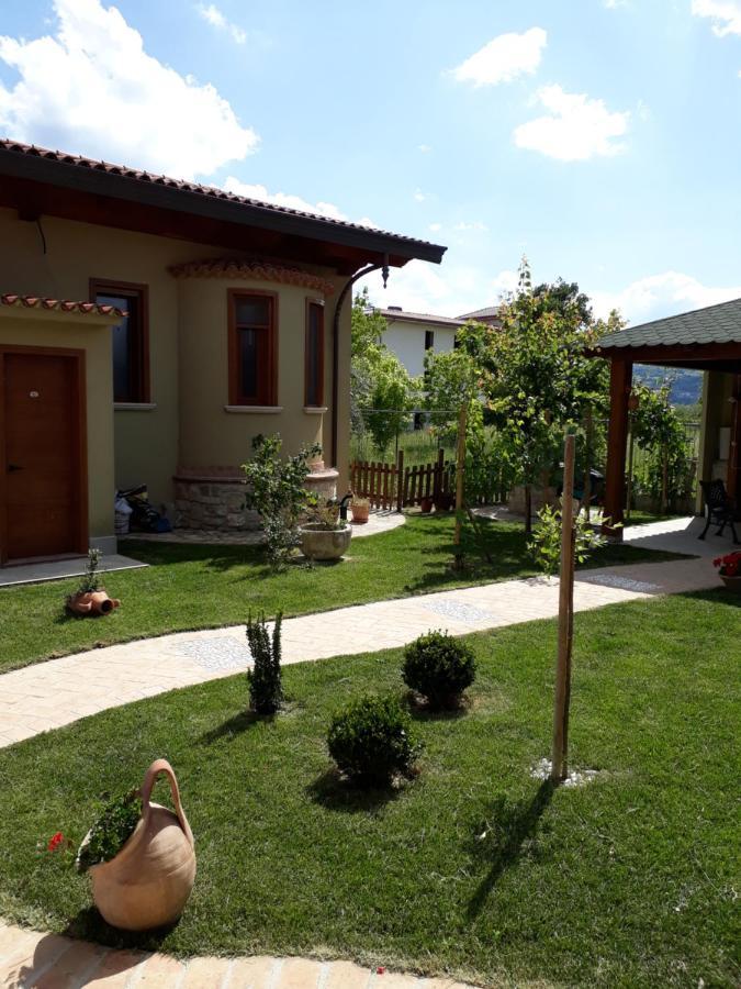 B&B A Casa Di Zia Luisa Venticano 外观 照片