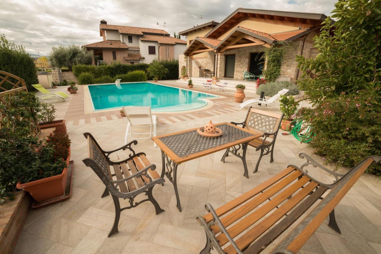 B&B A Casa Di Zia Luisa Venticano 外观 照片